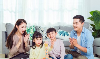 父母怎么在家教育孩子 父母怎么在家教育孩子呢