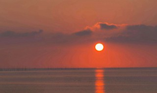 关于日落的优美句子（关于日落的优美句子7字）