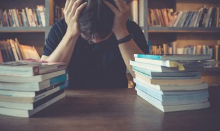 岁月静好下一句是什么 岁月静好下一句是什么负重前行