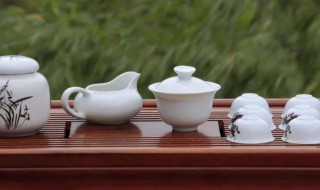 喝茶的句子经典句子（深夜喝茶的句子经典句子）