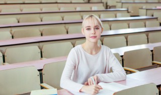 心怀万里阳光何惧蜚短流长是什么意思