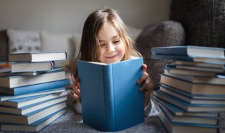 割席分坐是谁的典故（割席分坐的解释）