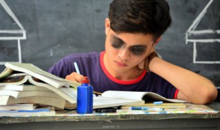 泥沙俱下是什么意思 泥沙俱下是什么意思解释