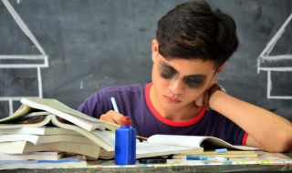 展翅凌空的故事典故是谁的（展翅凌空的主人公是谁的 答案）